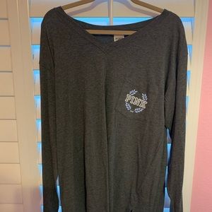 New -PINK VIctoria’s Secret Grey T-shirt - Size M